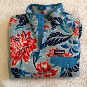 Patagonia fleece pullover